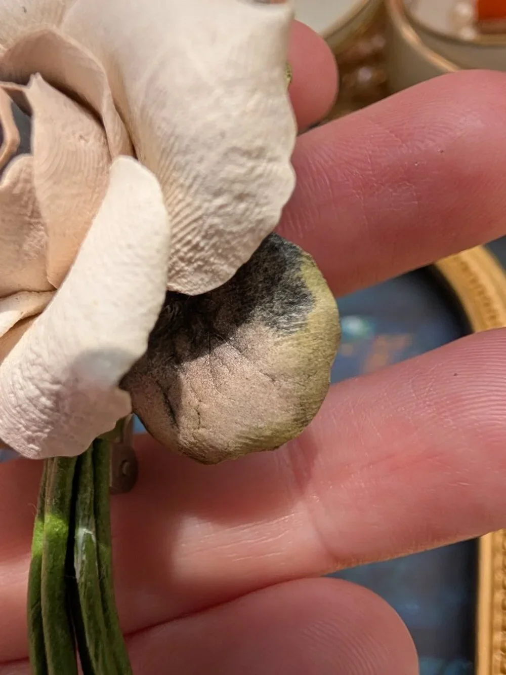 Vintage 1950's Handmade Unique Cream Roses Brooch - Picture 9 of 13